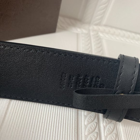 Leather belt with pearl GG buckle main image 6
